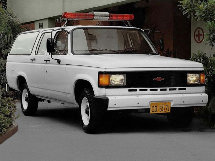  Chevrolet Veraneio Ambulancia 1989 года  (фото 1 из 1)